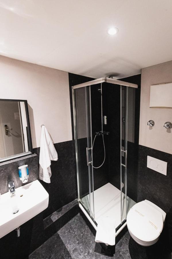 City Hotel Fellbach 24H Check-In Esterno foto