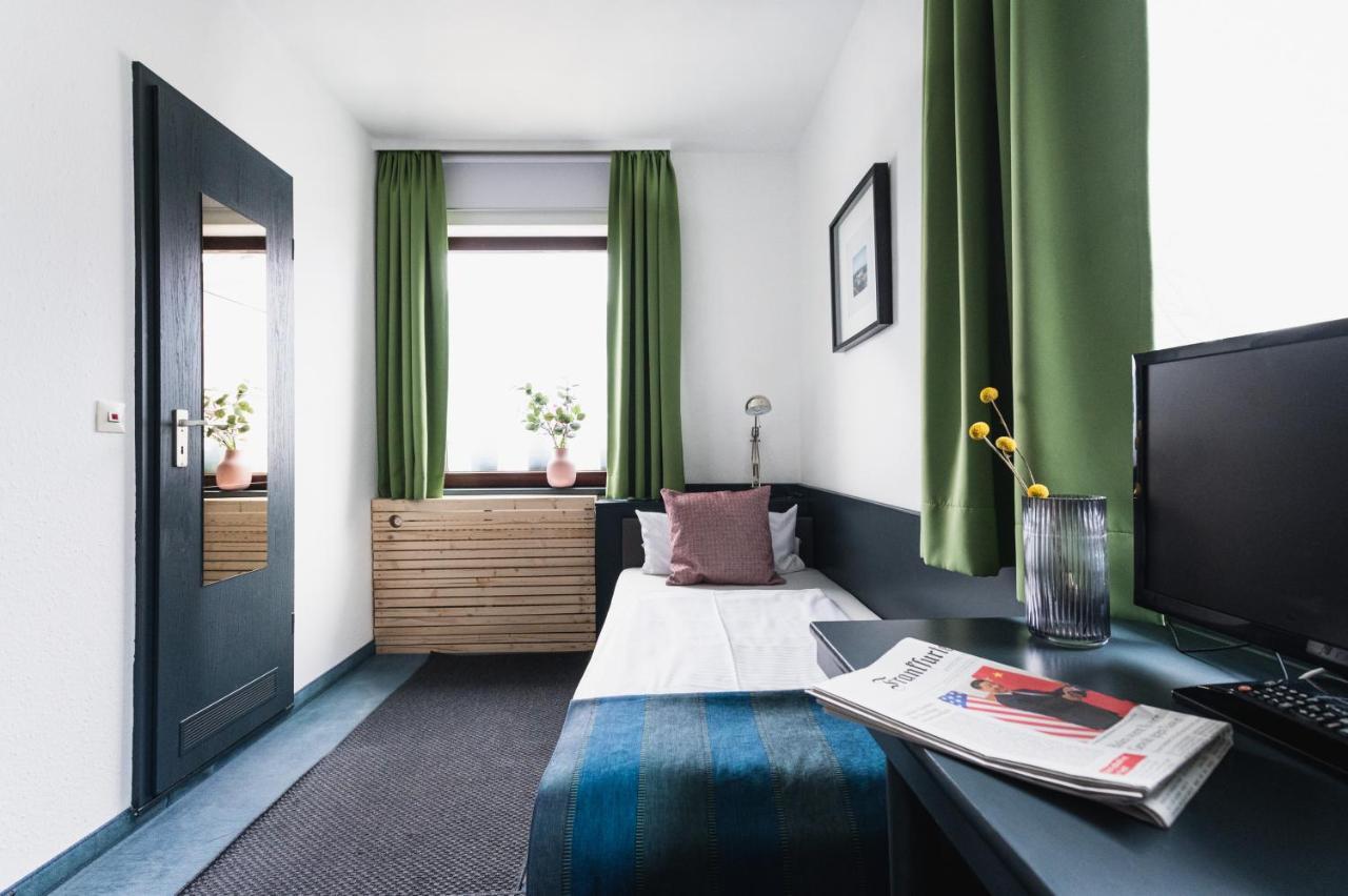 City Hotel Fellbach 24H Check-In Esterno foto