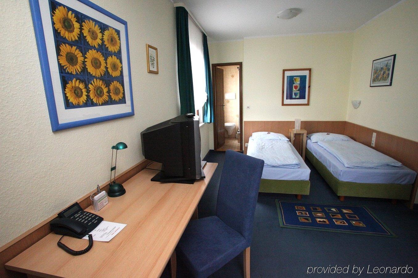 City Hotel Fellbach 24H Check-In Esterno foto